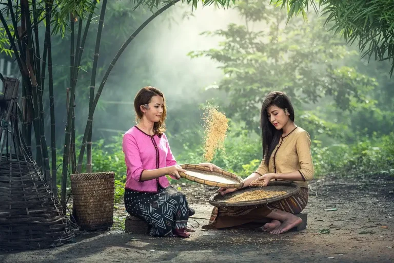 อยู่อย่างไรให้มีความสุข